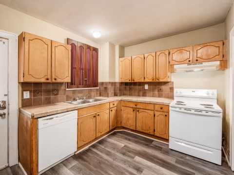 Kitchen 2