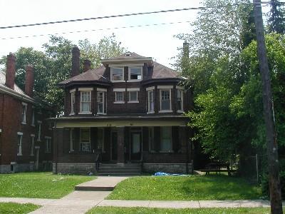 289 East 14th Avenue