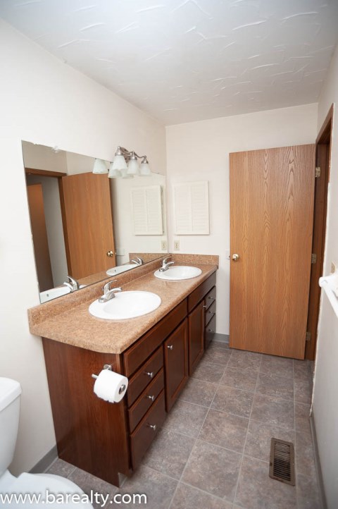 Upper Level Bathroom