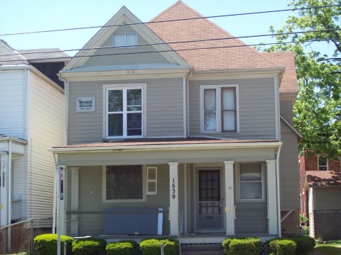 1539 Summit