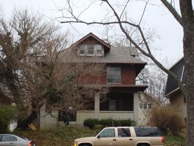 394 E 15th