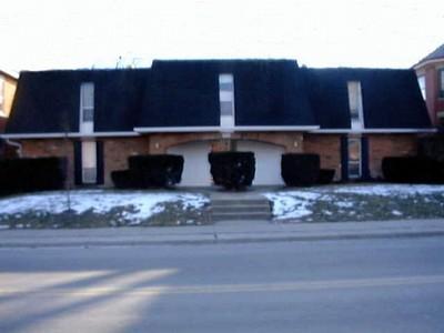 The front of the 171 King Ave