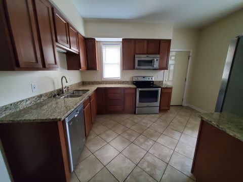 Kitchen 3