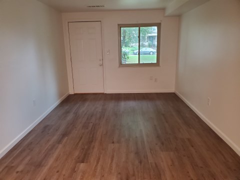 Large bedrooms w/ new windows