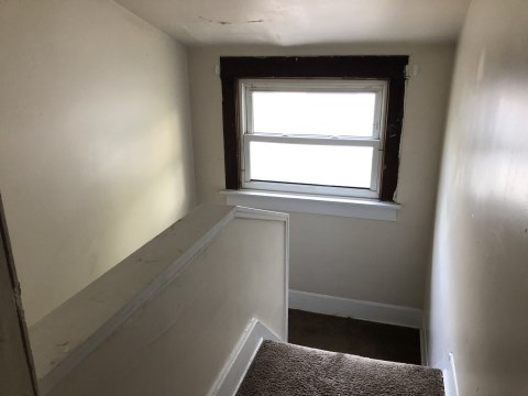 Hallway to 3rd floor bedroom