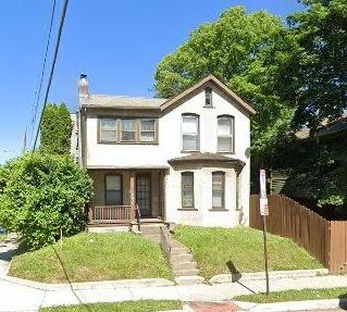 2233 Neil Ave