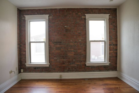 23 B 2