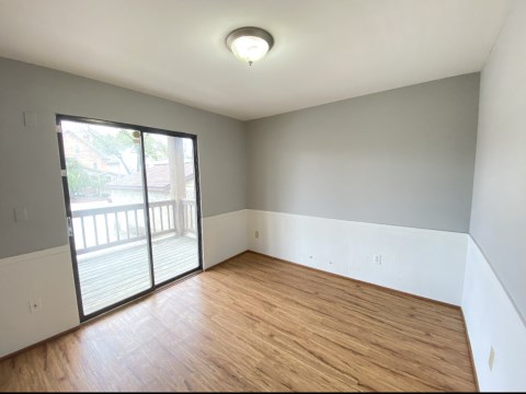 50 E 11th unit B