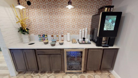 Complimentary Starbucks Coffee Bar!