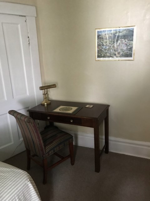 bedroom B.2
