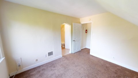 Upstairs room with bathroom and kitchen!
