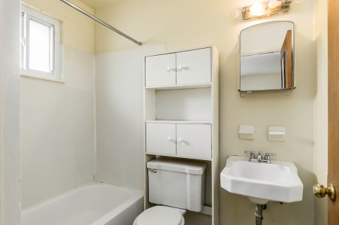 Nice bathrooms