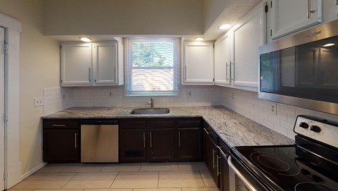 Another shot of the kitchen