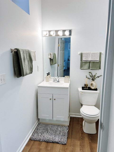 Bathroom #1, connected to Bedroom #1
