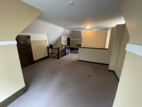 Living Room/Bedroom