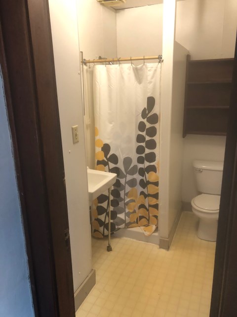 First floor full bath