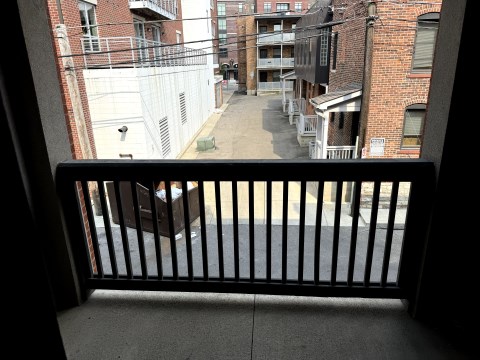 balcony