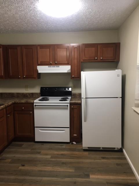 198-C2 Kitchen