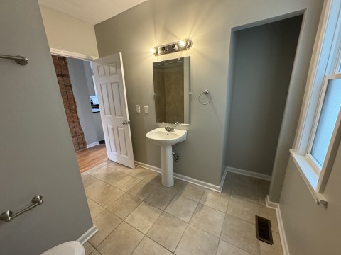 Full bath