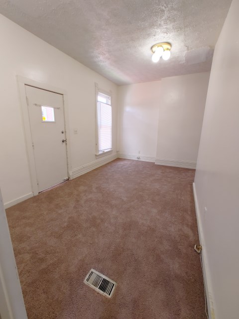 Living room 3