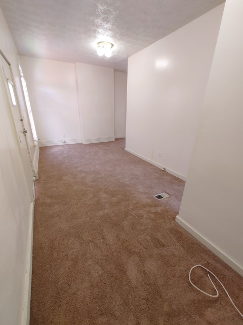 Living room 4