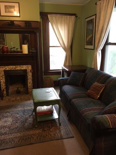 Living room b