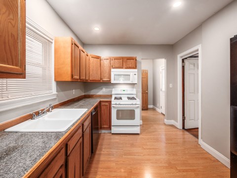 Kitchen 2