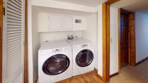 WASHER AND DRYER INCLUDED!