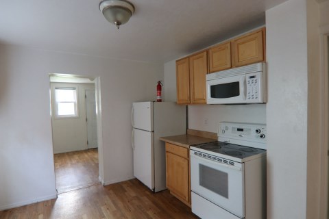 09-1st Floor Kitchen 2
