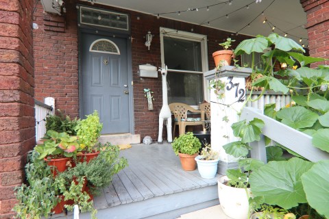 Front porch of 372 E Oakland