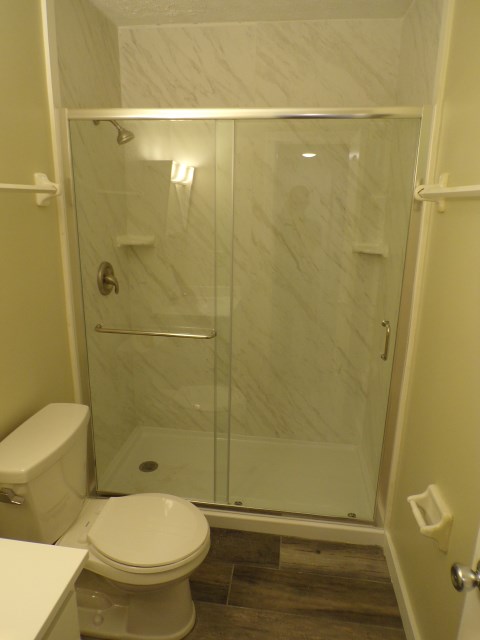 198-C3 Bathroom