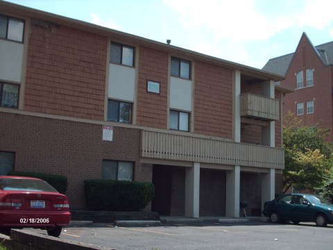 1582 Worthington