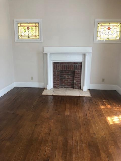 Living/dining room area