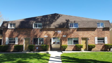 190 E. Norwich Ave