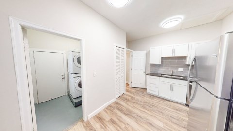 Granite countertops and nice cabinets!