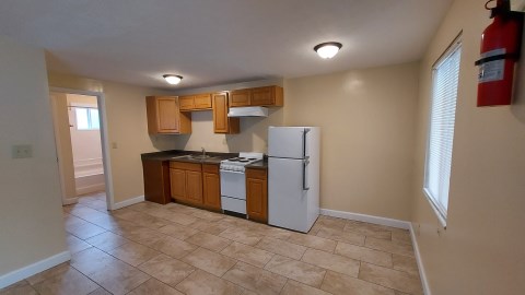 214 East Norwich Avenue D - kitchen