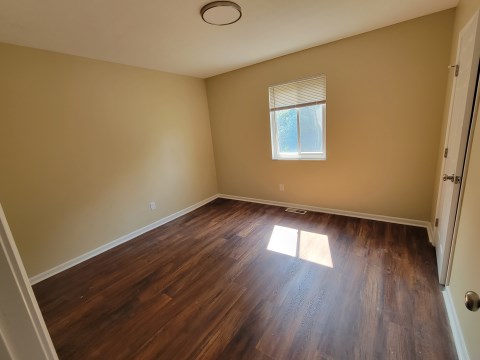 Master Bedroom w/ walk-in closet