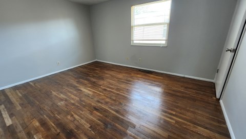 190 E.Norwich  # E - room