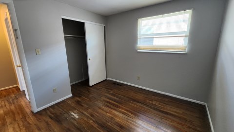 192 East Norwich Avenue D - room
