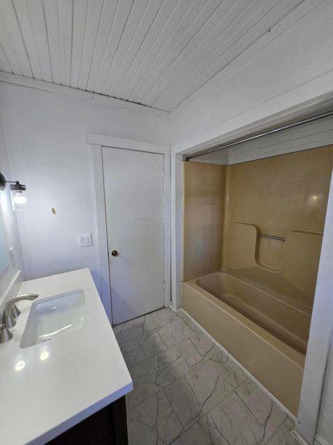 Ground level unit bathroom