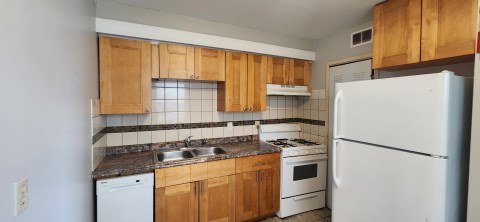 102 W. 8th Ave #202 - kitchen