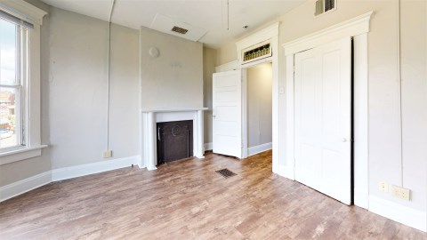 living area 2