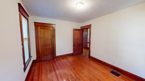 Big Bedrooms!