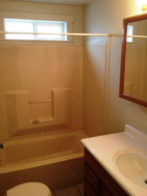 2nd floor bathroom