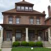 32 W 10th Ave