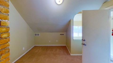 Bedroom 4 third floor