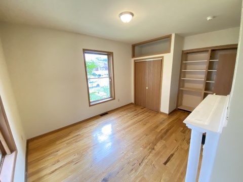 34 E 12th