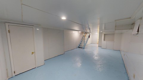 Big basement with washer, dryer and full bathroom!