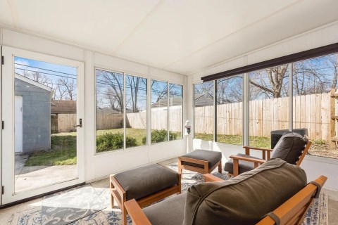 Welcome to 1009 Minerva Avenue