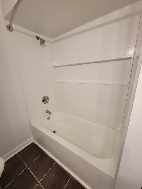 New bathtub & surround